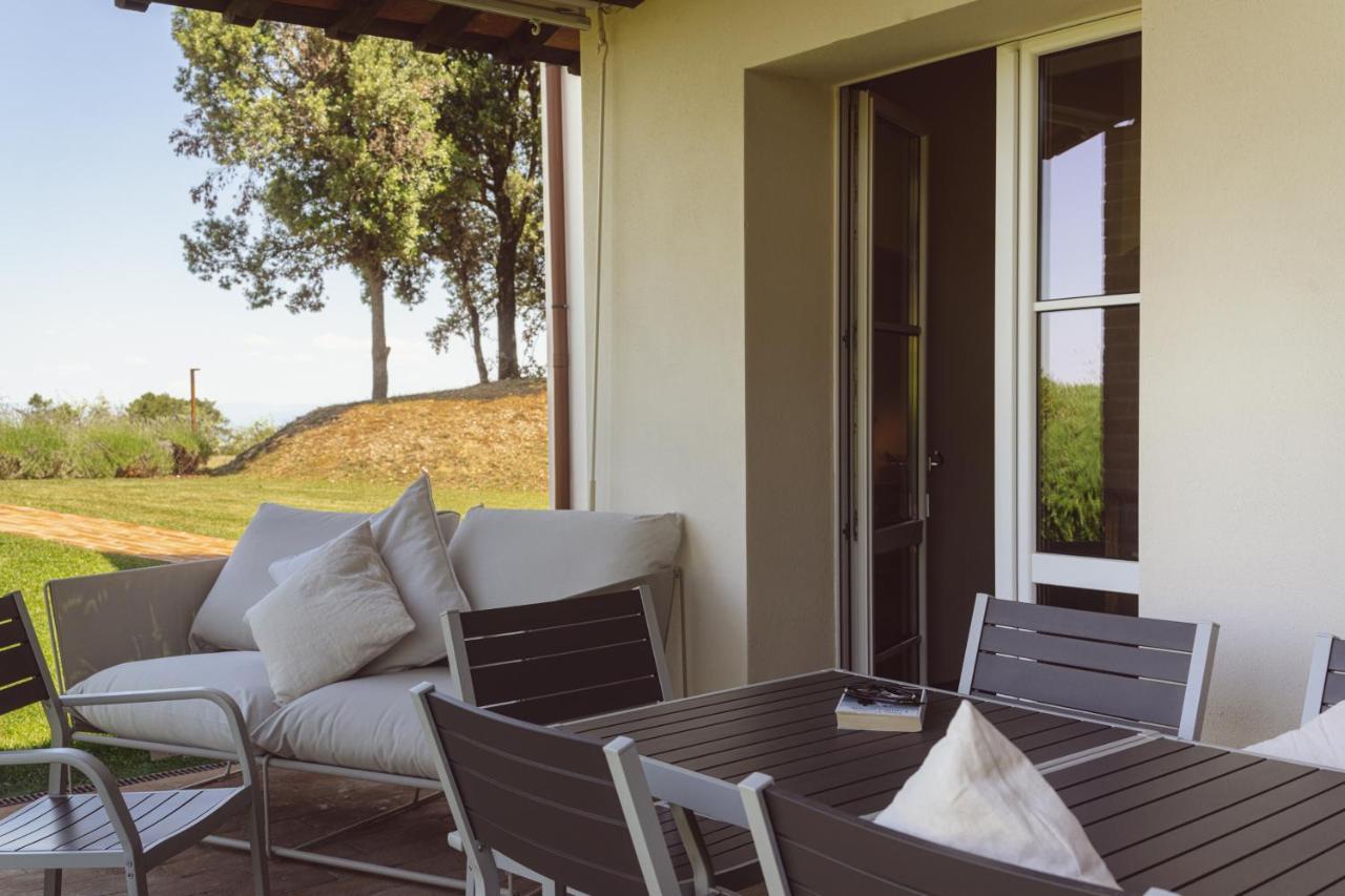 Borgo Le Colline Luxury Agriturismo In Tuscany กัมบาสซี แตร์เม ภายนอก รูปภาพ
