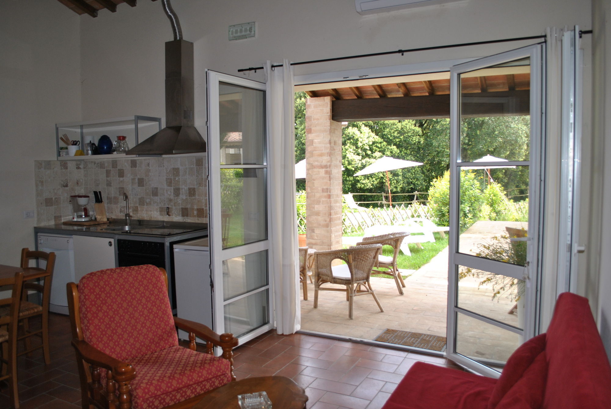 Borgo Le Colline Luxury Agriturismo In Tuscany กัมบาสซี แตร์เม ภายนอก รูปภาพ